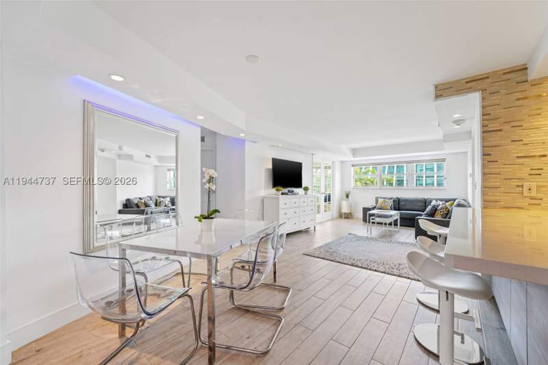 3 bedroom Condominium at 1881 Washington Ave 5H, Octagon Towers I Condo, Miami Beach — photo 3