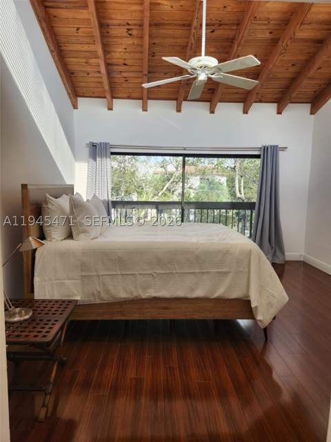 5201 Orduna Dr 14, Coral Gables FL - photo 12 of 37