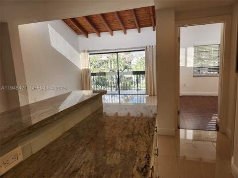 5201 Orduna Dr 14, Coral Gables FL - photo 16 of 37