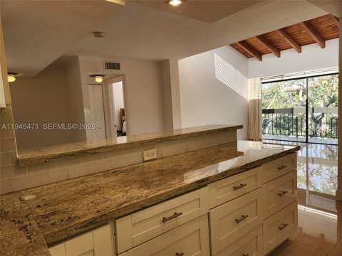 5201 Orduna Dr 14, Coral Gables FL - photo 18 of 37