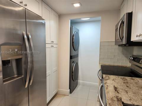 5201 Orduna Dr 14, Coral Gables FL - photo 6 of 37