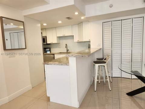 5201 Orduna Dr 14, Coral Gables FL - photo 7 of 37