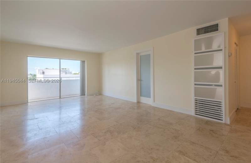1 bedroom Condominium at 1200 14th St 5E, The Alton Condo, Miami Beach — photo 3