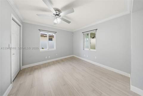 300 NE 175th St, North Miami Beach FL - photo 13 of 45