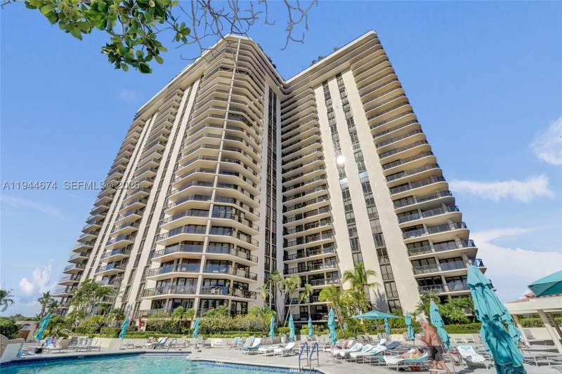 3 bedroom Condominium at 19667 Turnberry Way 12F, Turnberry Isle South Condo, Aventura — photo 2