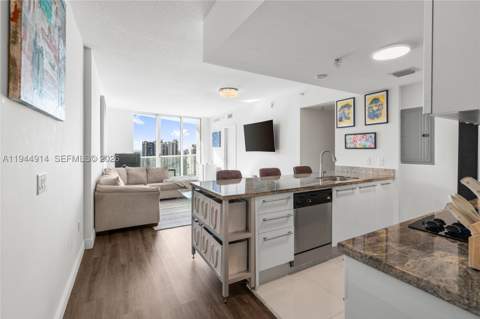 185 SW 7th St 2702, Miami FL - photo 6 of 71
