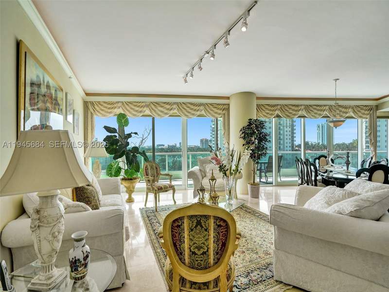 2 bedroom Condominium at 19955 NE 38th Ct 901, Towers Of Porto Vita-Sout, Aventura — photo 3