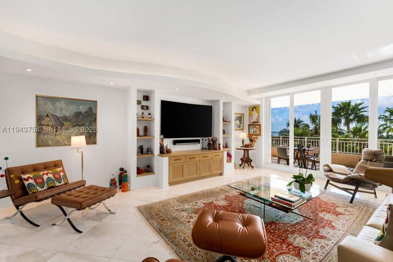 2 bedroom Condominium at 791 Crandon Blvd 603, OCEAN TOWER TWO CONDO, Key Biscayne — photo 1