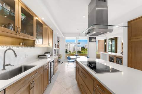 791 Crandon Blvd 603, Key Biscayne FL - photo 10 of 74