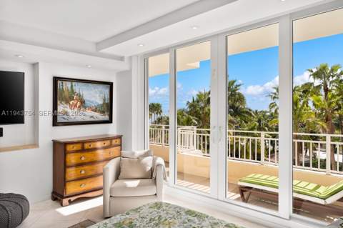791 Crandon Blvd 603, Key Biscayne FL - photo 14 of 74
