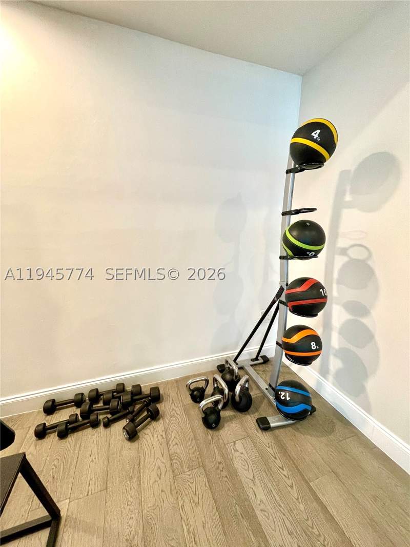 1 bedroom Condominium at 300 S Biscayne Blvd T-1803, Met 1, Miami — photo 3