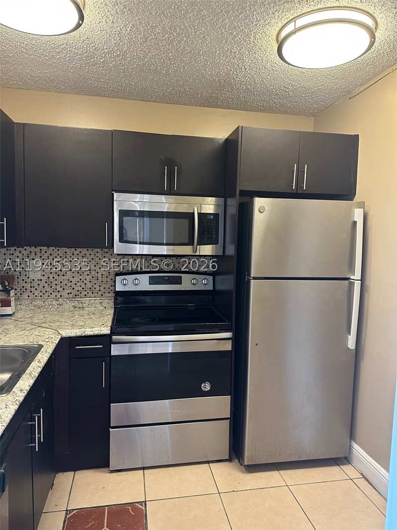 2 bedroom Condominium at 488 NW 165th St Rd B-115, Montecarlo Condo, Miami — photo 1