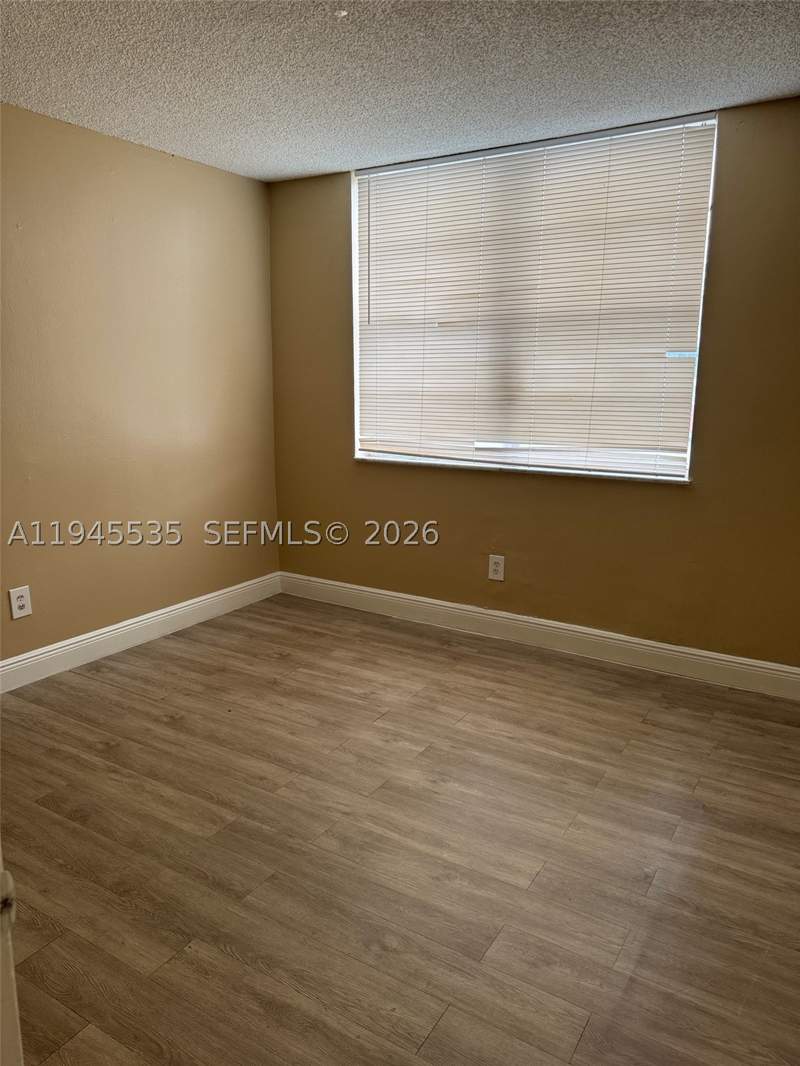 2 bedroom Condominium at 488 NW 165th St Rd B-115, Montecarlo Condo, Miami — photo 5