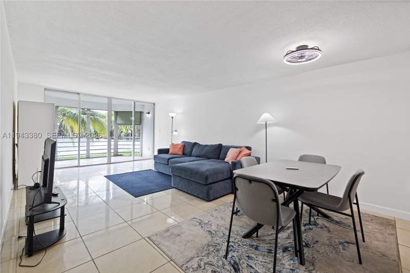 2 bedroom Condominium at 1501 NE 191st St C216, Rolling Green Condo C, Miami — photo 4