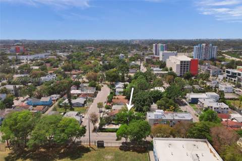 213 NW 34th Ter, Miami FL - photo 13 of 18