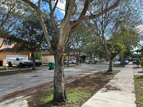 22844 SW 114th Ave, Miami FL - photo 11 of 40