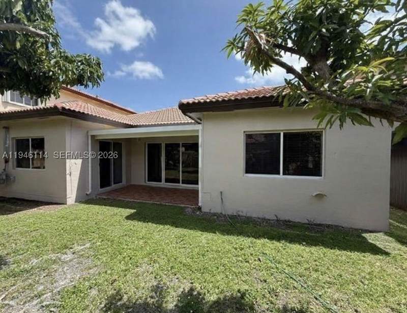 3 bedroom SingleFamilyResidence at 22844 SW 114th Ave, SILVER PALM HOMES, Miami — photo 2