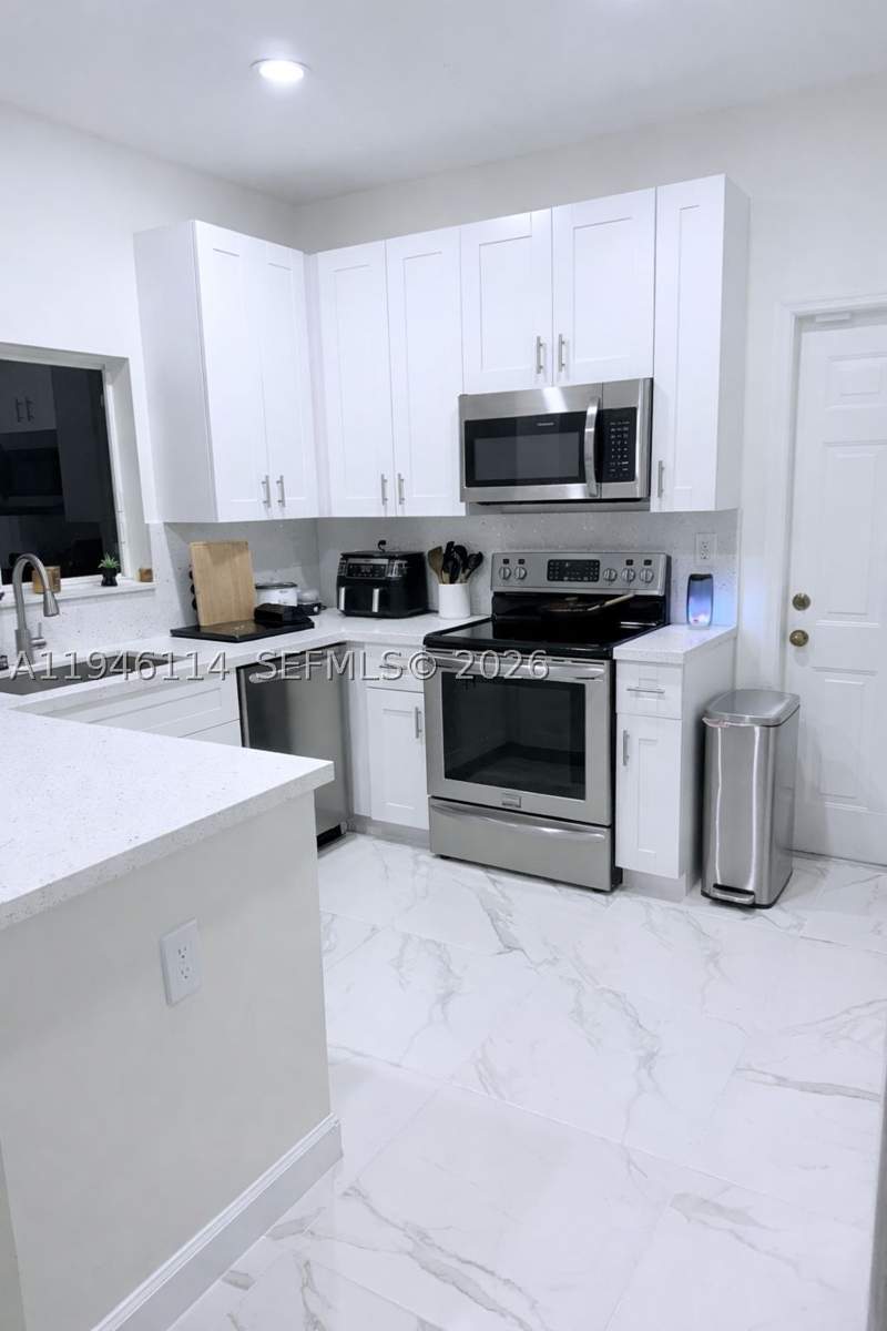 3 bedroom SingleFamilyResidence at 22844 SW 114th Ave, SILVER PALM HOMES, Miami — photo 5
