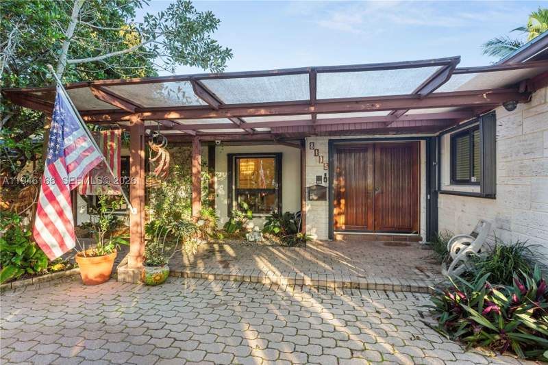 4 bedroom SingleFamilyResidence at 8115 SW 92nd Ct, Cypress Cove Ests Sec 3, Miami — photo 4