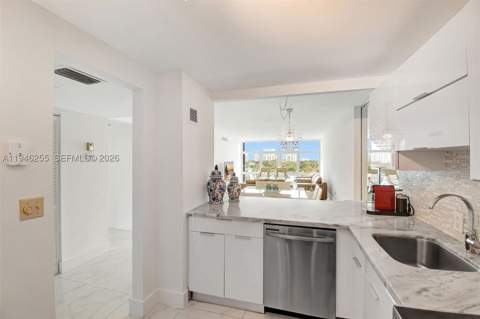 20100 W Country Club Dr 1005, Aventura FL - photo 12 of 36