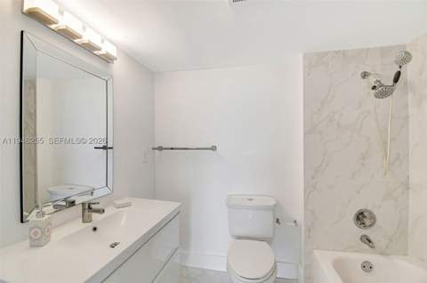 20100 W Country Club Dr 1005, Aventura FL - photo 17 of 36