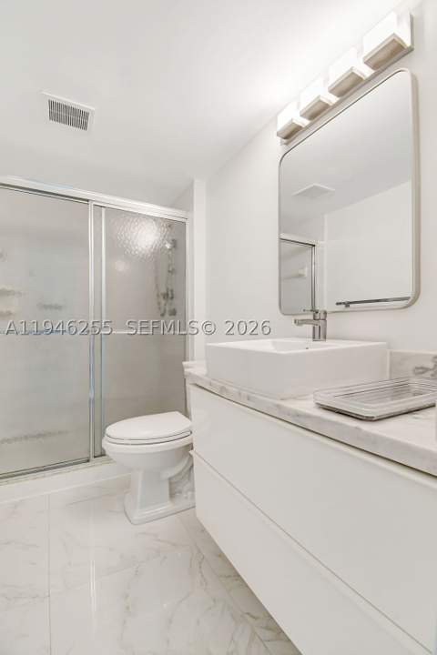 20100 W Country Club Dr 1005, Aventura FL - photo 23 of 36