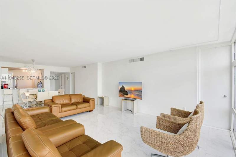 2 bedroom Condominium at 20100 W Country Club Dr 1005, Bonavida Condo, Aventura — photo 4