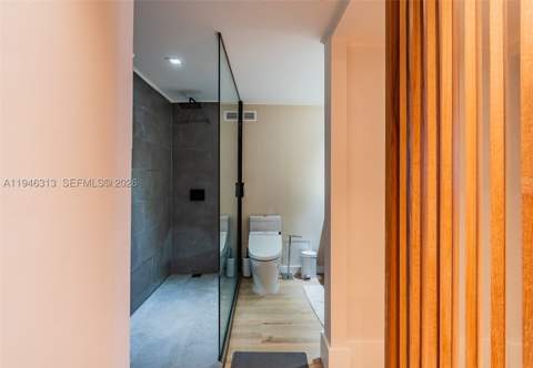 2301 Collins Ave 719, Miami Beach FL - photo 9 of 18