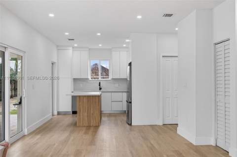 506 NW 7th St, Homestead FL - photo 7 of 23