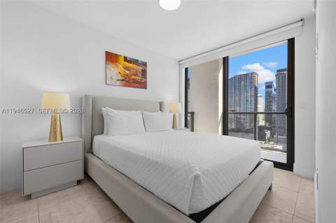 239 SW 9th St 2304, Miami FL - photo 13 of 35