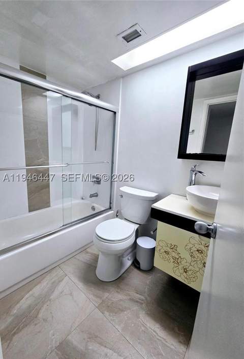 17890 W Dixie 302, Miami FL - photo 10 of 19