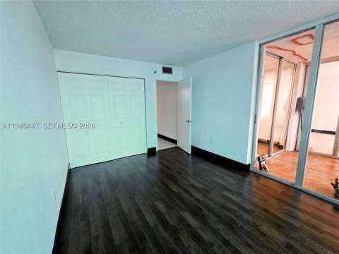 17890 W Dixie 302, Miami FL - photo 9 of 19