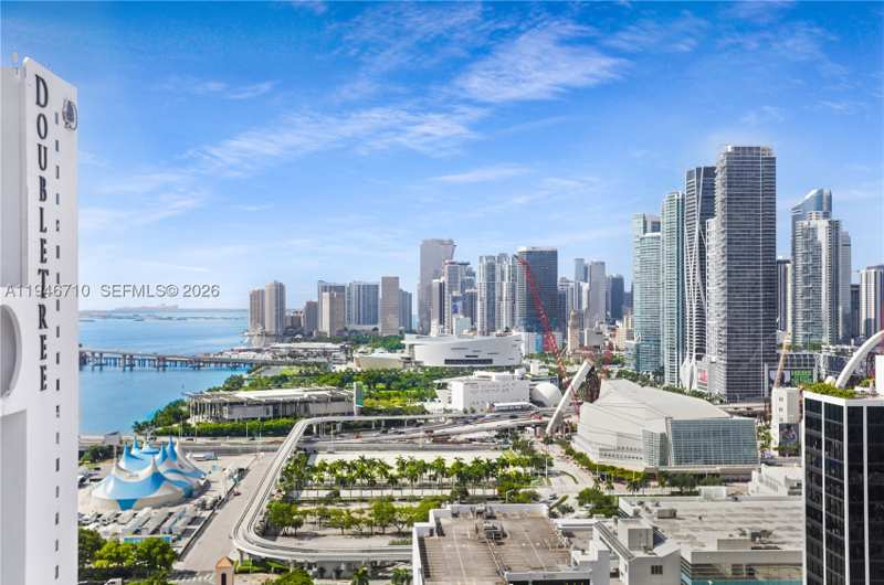 1 bedroom Condominium at 1750 N Bayshore Dr 3210, Opera Tower Condo, Miami — photo 1