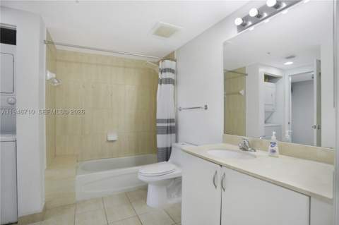 1750 N Bayshore Dr 3210, Miami FL - photo 22 of 40