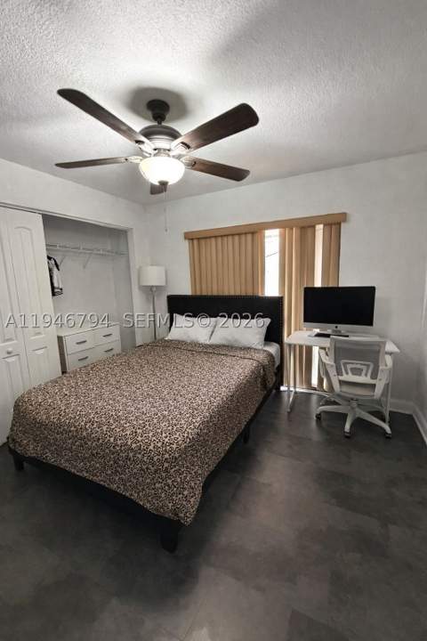 2190 W 60th St 21201, Hialeah FL - photo 11 of 12