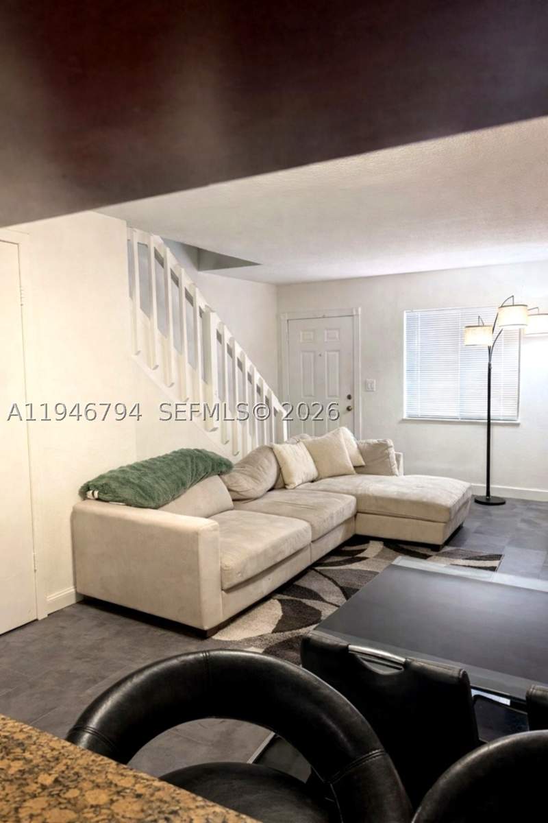 2 bedroom Condominium at 2190 W 60th St 21201, Hialeah Club Villas Condo, Hialeah — photo 4