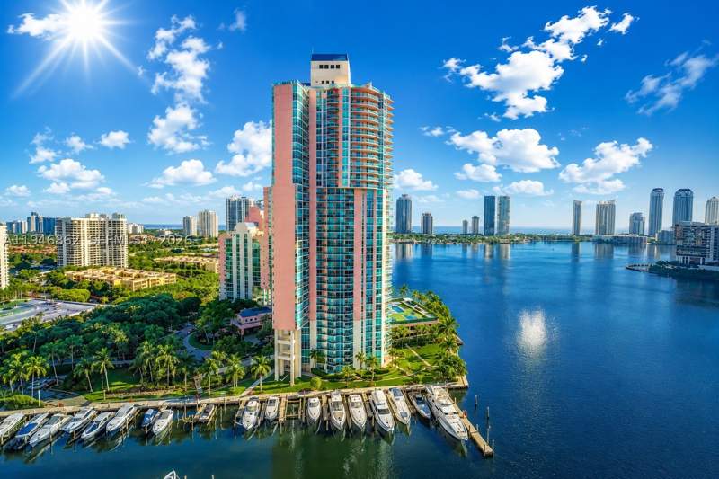 3 bedroom Condominium at 3330 NE 190th St 1912, Aventura Marina Two, Aventura — photo 2