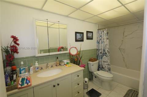 6940 NW Miami Gardens Dr 1-430, Hialeah FL - photo 14 of 22