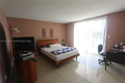 6940 NW Miami Gardens Dr 1-430, Hialeah FL - photo 15 of 22