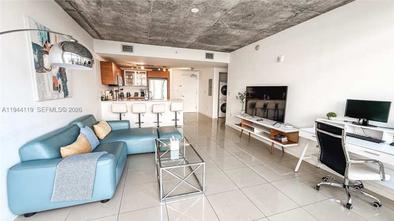 1 bedroom Condominium at 3250 NE 1st Ave 1110, Midblock Miami Condo, Miami — photo 1