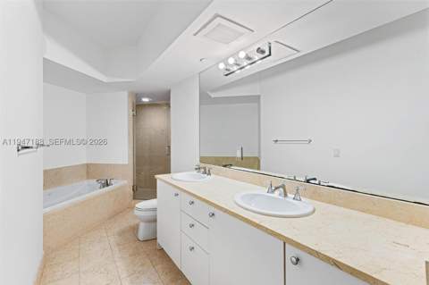 19900 E Country Club Dr 502, Aventura FL - photo 10 of 27