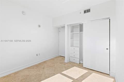 19900 E Country Club Dr 502, Aventura FL - photo 18 of 27