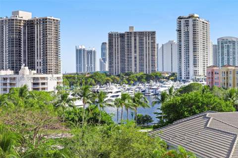 19900 E Country Club Dr 502, Aventura FL - photo 22 of 27