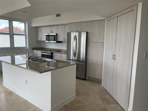 19900 E Country Club Dr 502, Aventura FL - photo 8 of 27