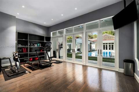 4100 Kiaora St, Miami FL - photo 17 of 35