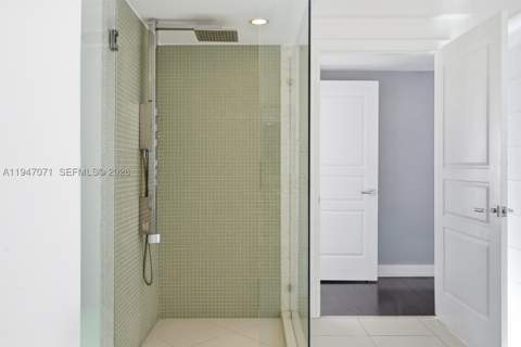 1250 Ocean Dr Ph1, Miami Beach FL - photo 19 of 59