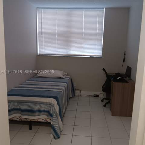 2821 N Miami Beach Blvd 4M, North Miami Beach FL - photo 10 of 23