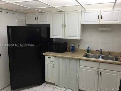 2821 N Miami Beach Blvd 4M, North Miami Beach FL - photo 16 of 23