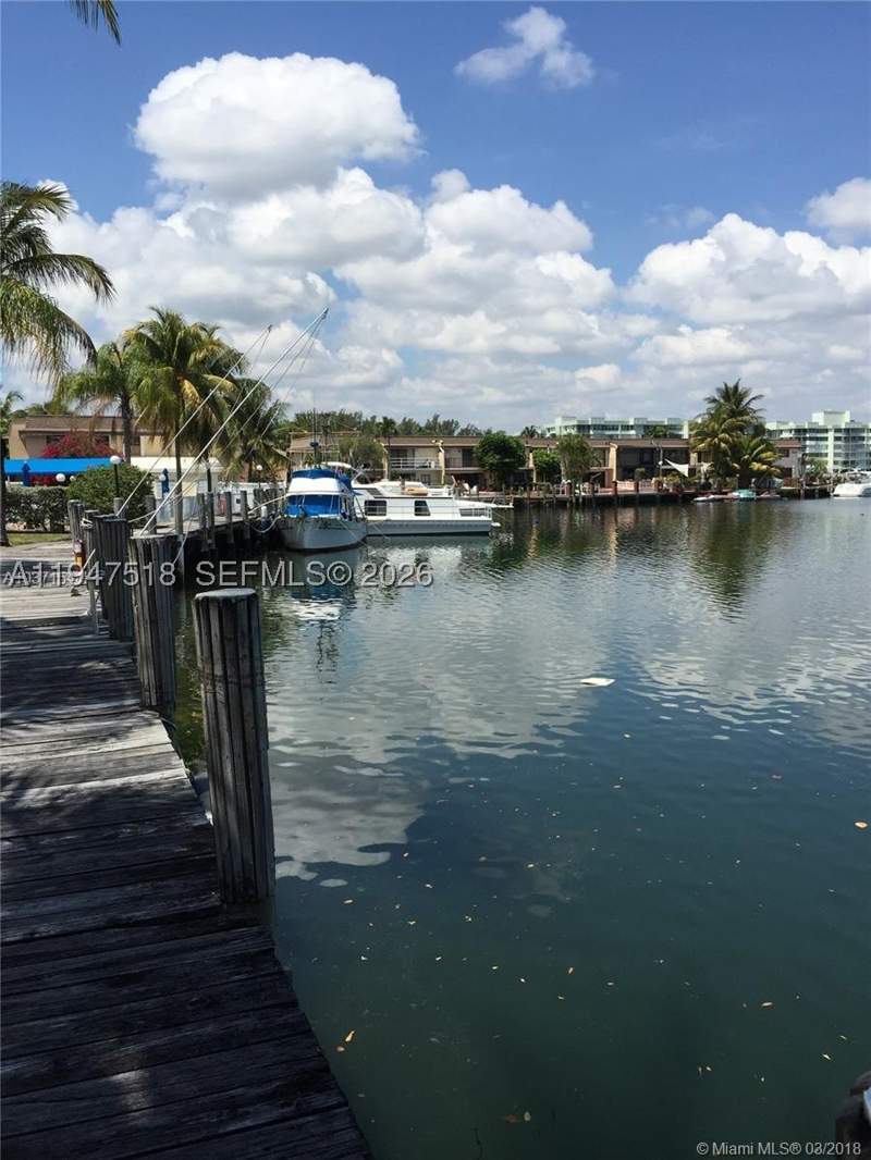 2 bedroom Condominium at 2821 N Miami Beach Blvd 4M, Carlton Bay Condo, North Miami Beach — photo 4