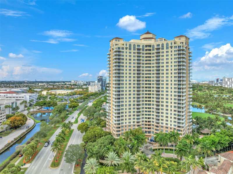 2 bedroom Condominium at 19501 W Country Club Dr 505, Turnberry On The Green Co, Aventura — photo 1